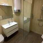 Dea Del Mar * إيزولا