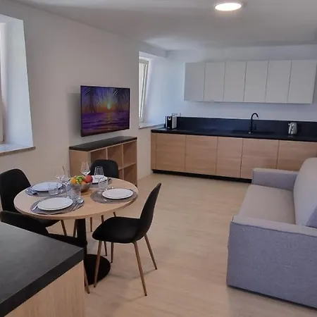 Apartment Dea Del Mar *