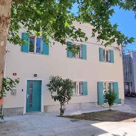 Dea Del Mar Apartment