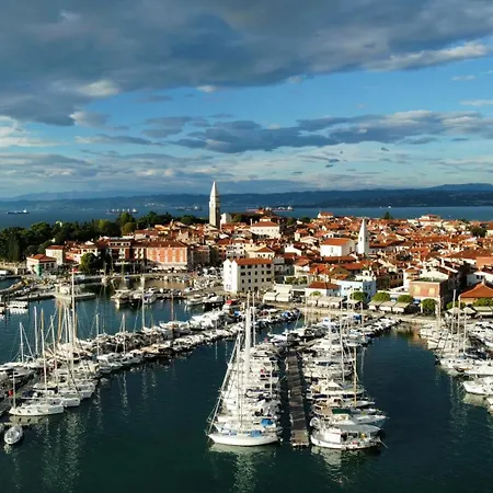 Dea Del Mar Apartment Izola