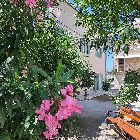 Dea Del Mar Izola