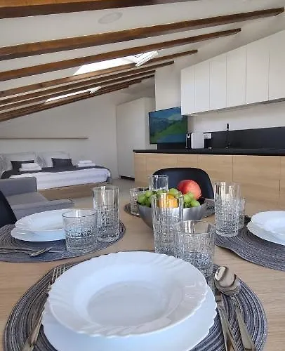 Dea Del Mar アパート *