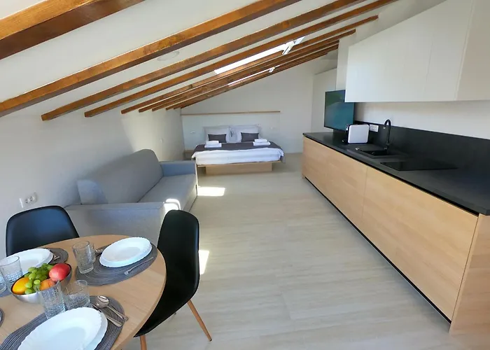 Dea Del Mar イゾラ