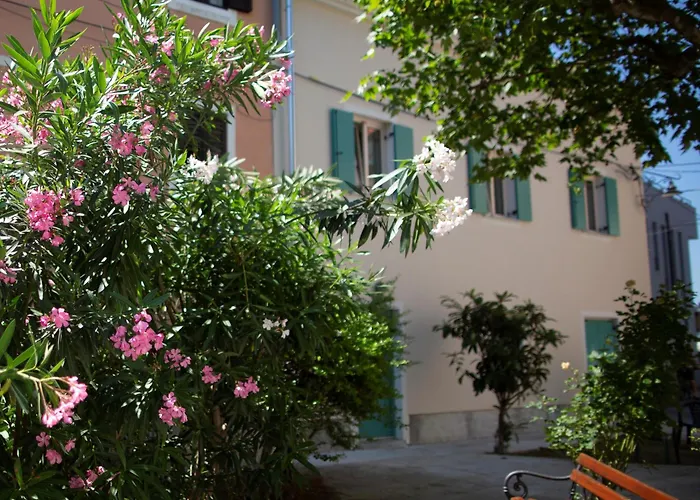 アパート Dea Del Mar イゾラ